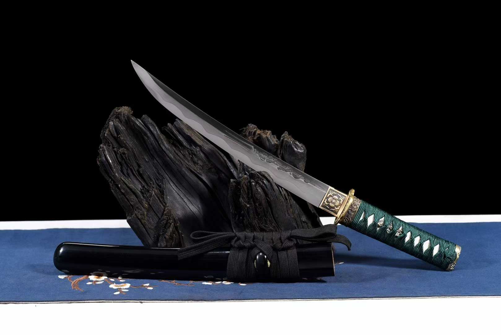 Đoản Đao T10 Vũ Điệp – Kiệt Tác Khủng Tạo, Nghệ Thuật Đến Từng Nét Cắt